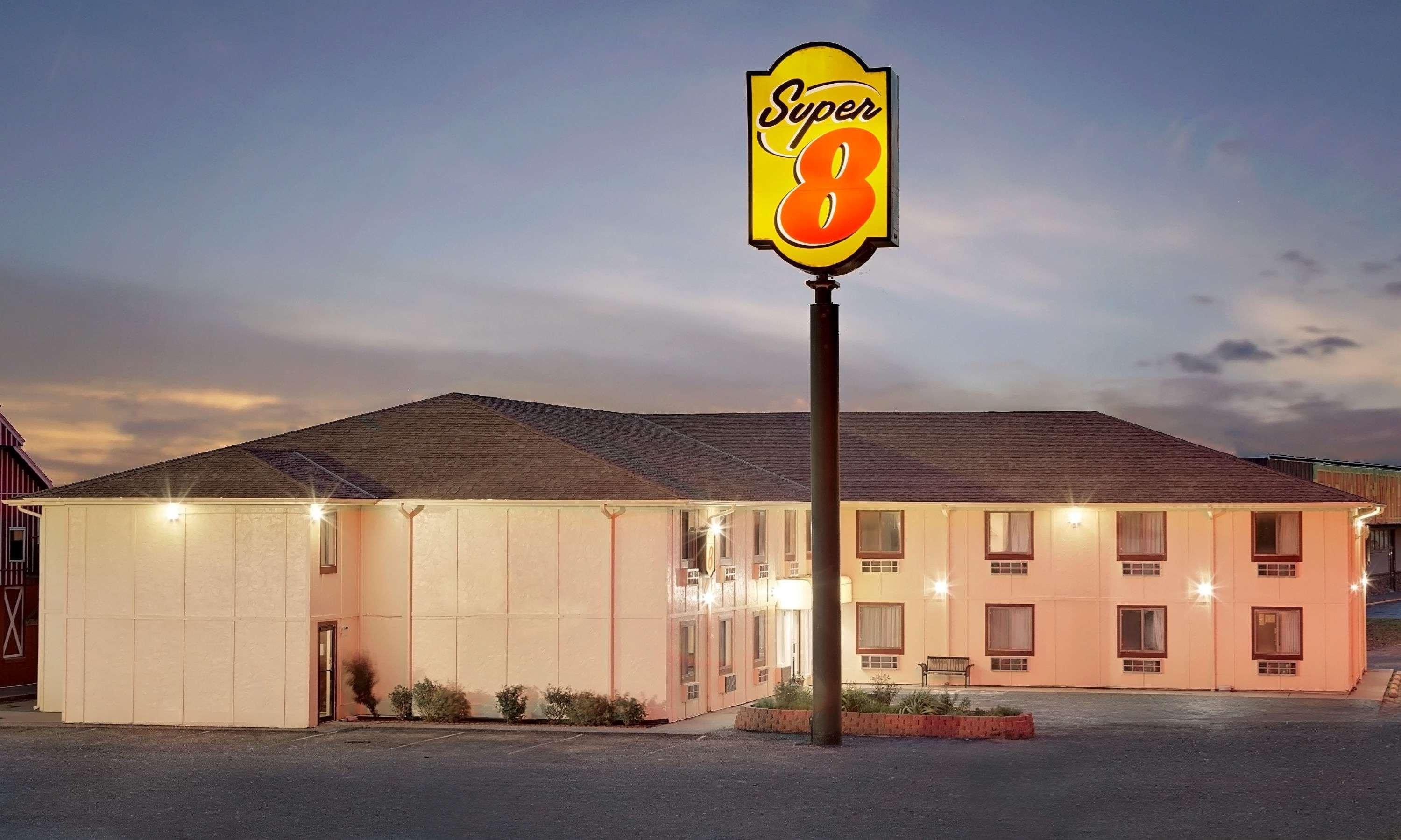 Hotel Super 8 by Wyndham Rock Port MO Zewnętrze zdjęcie