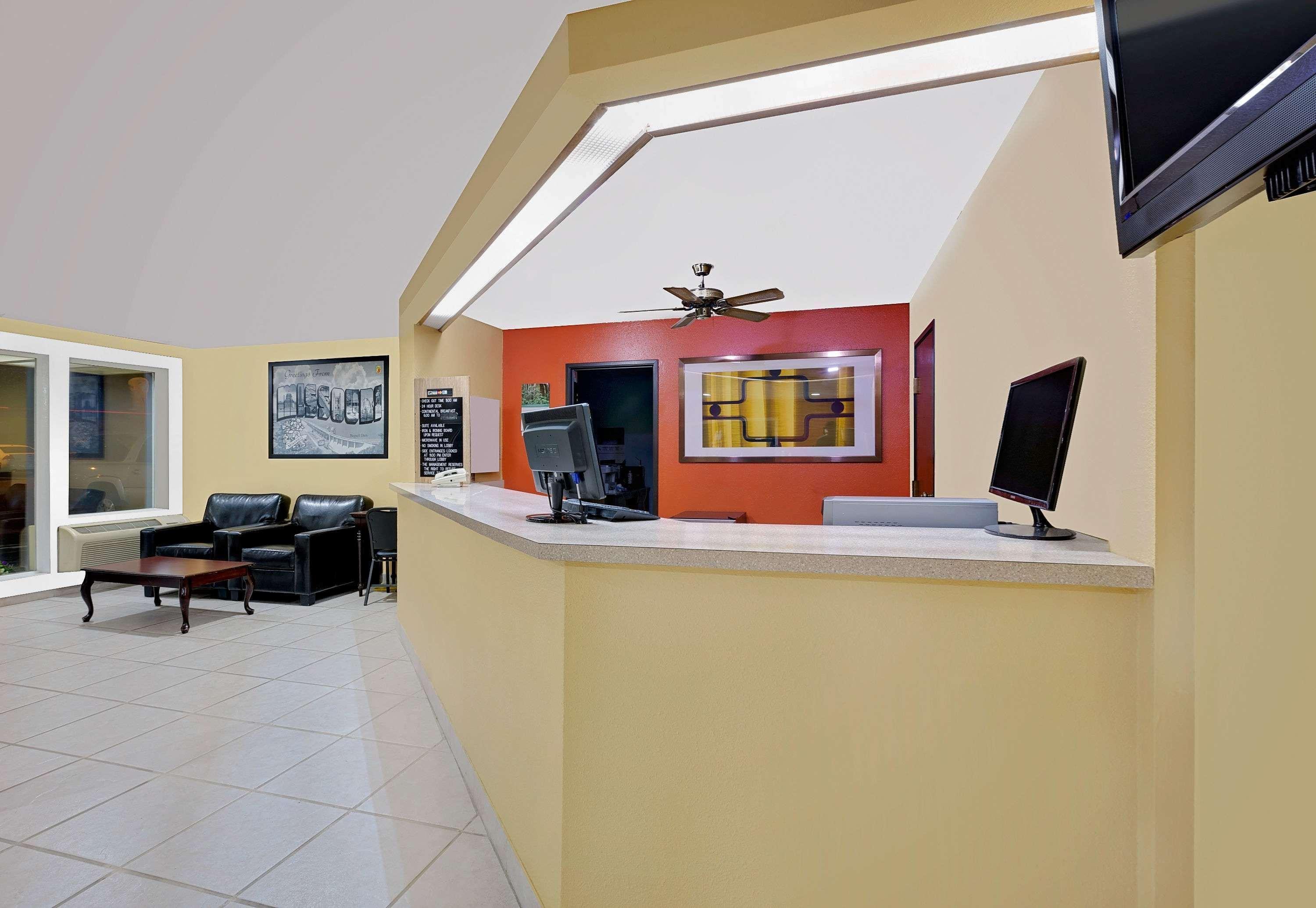 Hotel Super 8 by Wyndham Rock Port MO Zewnętrze zdjęcie